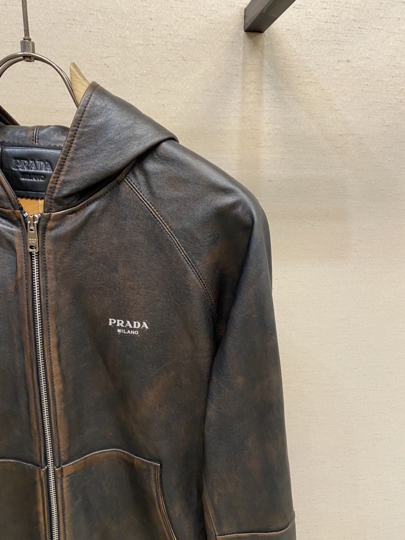 Pra*a outwear